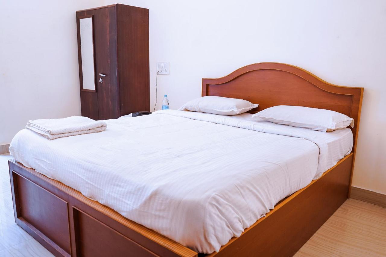 Hotel Kalyani International Мангалор Екстериор снимка